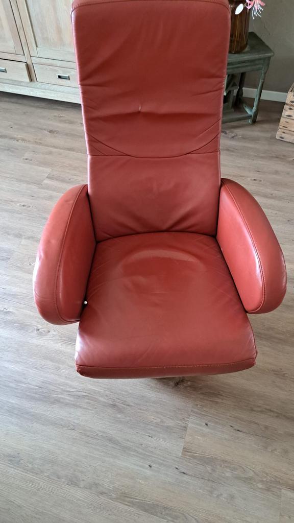 Verstelbare stoel van leer, Huis en Inrichting, Stoelen, Zo goed als nieuw, Twee, Leer, Rood, Ophalen
