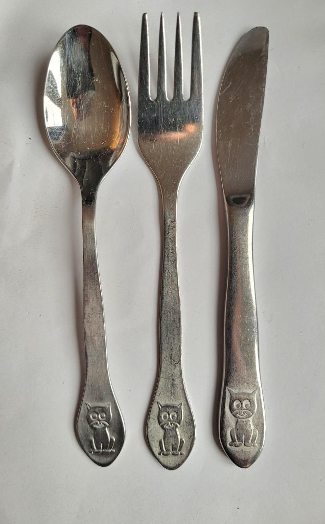 Kinderbestekjes met beertjes, katten en poezen, Kinderen en Baby's, Overige Kinderen en Baby's, Zo goed als nieuw, Ophalen of Verzenden