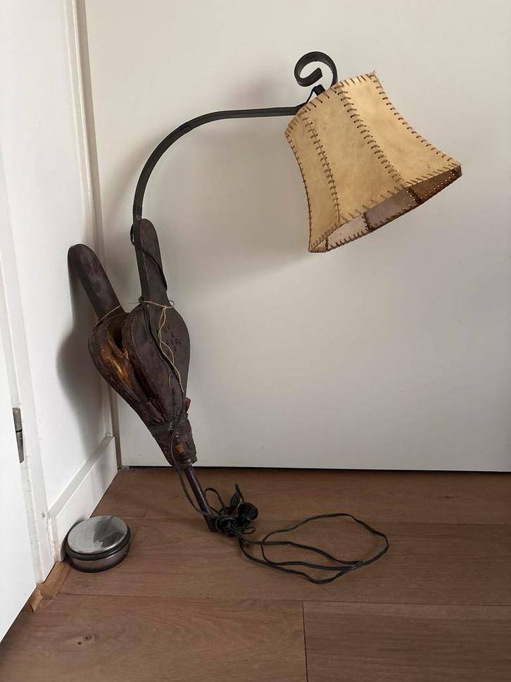 Antieke wandlamp met varkensblaas lampenkap, Antiek en Kunst, Antiek | Lampen, Ophalen