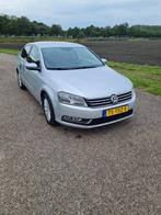 Volkswagen Passat 1.4 TSI 90KW 2012 Grijs, Origineel Nederlands, Te koop, Zilver of Grijs, 5 stoelen