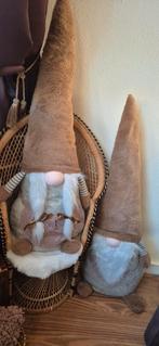 Twee grote gnomen met stoeltje, Huis en Inrichting, Fauteuils, Ophalen, Minder dan 75 cm, 50 tot 75 cm