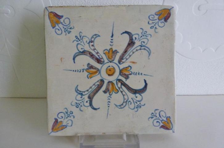 Bijzondere vroeg 17e eeuwse polichrome "HAARLEMSE" tegel!, Antiek en Kunst, Antiek | Wandborden en Tegels, Ophalen of Verzenden