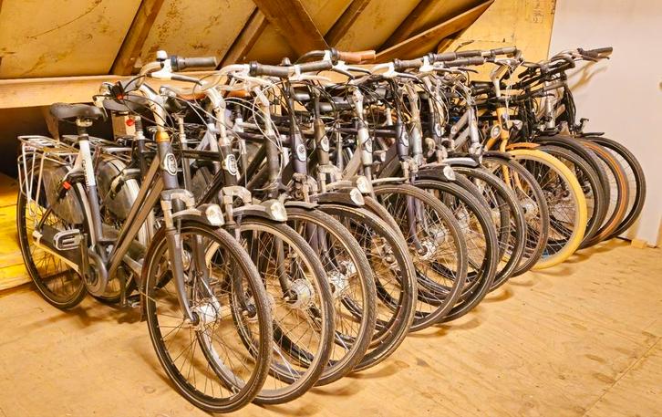 Partij 40 stadfietsen damesfietsen herenfietsen, Fietsen en Brommers, Fietsen | Dames | Damesfietsen, Zo goed als nieuw, Overige merken