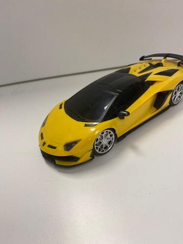 Lamborghini Aventador SVJ RC Auto – 1:24 – met Afstandsbedie beschikbaar voor biedingen
