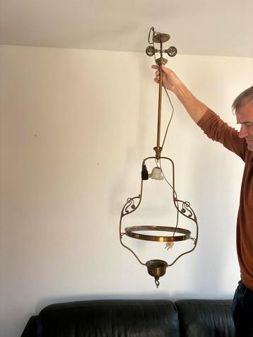 Antieke olielamp met koperen beslag( schippertje) beschikbaar voor biedingen