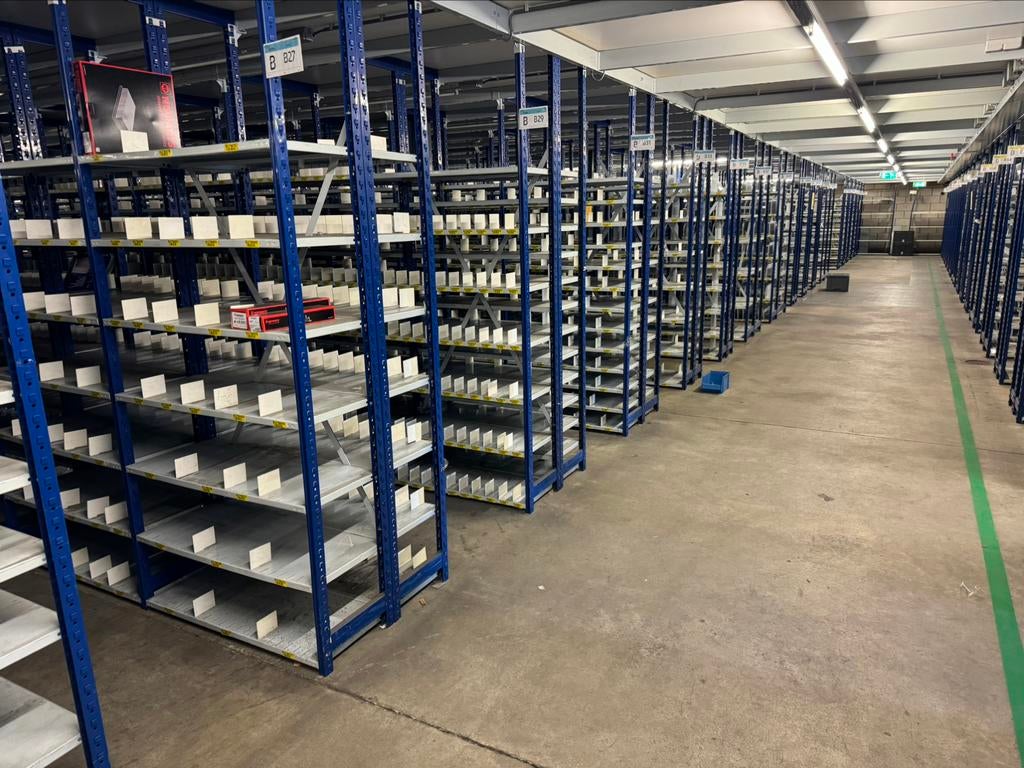 Legbord stellingen mooie partijen 300/400/500/600 breed, Zakelijke goederen, Kantoor en Winkelinrichting | Magazijn, Stelling en Opslag