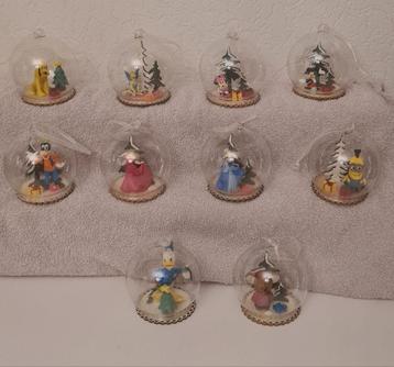 leuke dichte kerstballen met o,a
minnie,mickey,goofy, beschikbaar voor biedingen
