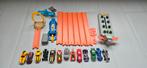 Hotwheels pakket: racebaan en 13 auto's, Kinderen en Baby's, Speelgoed | Racebanen, Racebaan, Zelf te bouwen, Ophalen of Verzenden