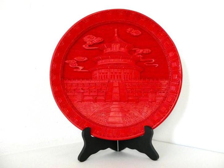 Chinees cinnabar schotel met de Tempel van de Hemel Beijing, Antiek en Kunst, Kunst | Niet-Westerse kunst, Ophalen of Verzenden