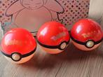 3 Nintendo Poké Ballen (geschikt voor een pokémon figurine), Ophalen of Verzenden, Gebruikt