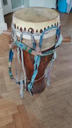 Bijzondere West-Afrikaanse djembe, Ophalen, Zo goed als nieuw, Trommel
