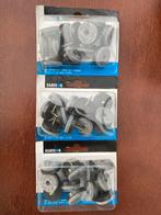 3 doosjes a 12 exp. Vilten Meubelglijders vp. €5 per doos, Doe-het-zelf en Verbouw, Ophalen of Verzenden, Nieuw, Minder dan 50 mm