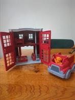 Brandweer kazerne, brandwagen met poppetje, Ophalen of Verzenden, Zo goed als nieuw, Jongen of Meisje