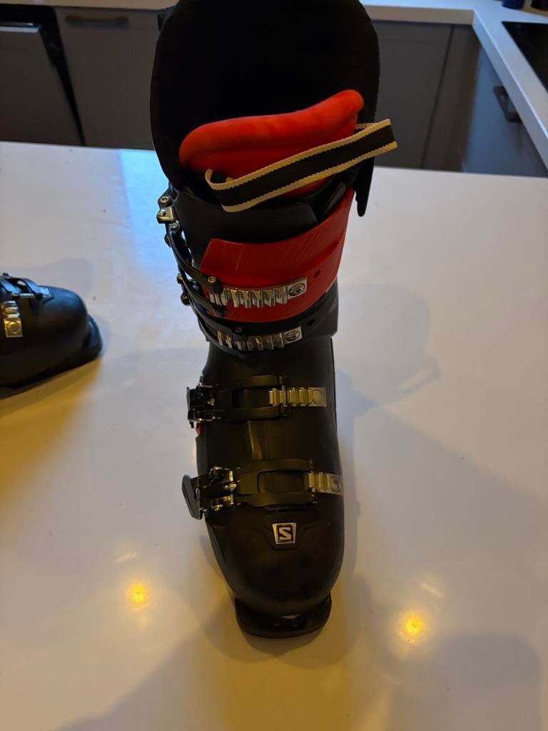 Salomon S/Pro skischoenen maat 26, Sport en Fitness, Skiën en Langlaufen, 160 tot 180 cm, Schoenen, Zo goed als nieuw, Skiën