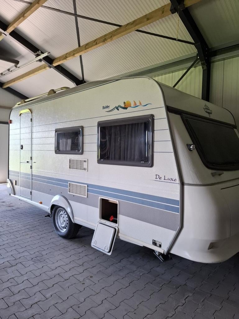 Hoby de Luxe 440 nette staat, Caravans en Kamperen, Caravans, Hobby, Treinzit, Particulier, Schokbreker