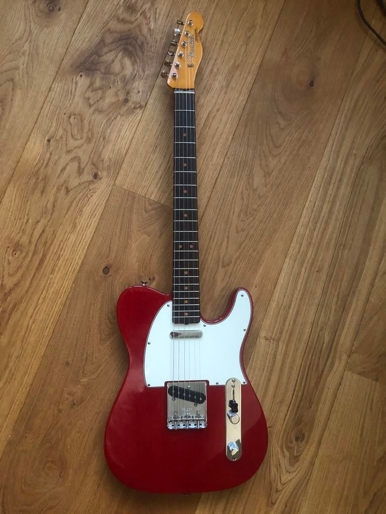 Fender Telecaster 63 american vintage 2, Ophalen of Verzenden, Zo goed als nieuw