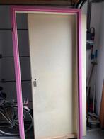 2x deurkozijn met bijpassende opdekdeur., Doe-het-zelf en Verbouw, 75 tot 150 cm, Deurkozijn, Ophalen of Verzenden, Zo goed als nieuw