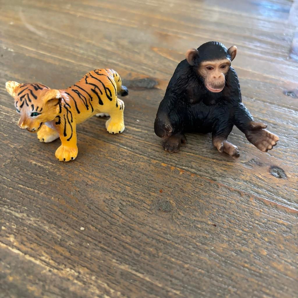 Schleich welp en chimpansee, Ophalen of Verzenden, Gebruikt