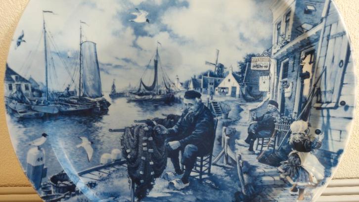 Wandbord Delftsblauw Volendam haven. (J.C. v. Hunnik), Antiek en Kunst, Antiek | Wandborden en Tegels, Ophalen of Verzenden