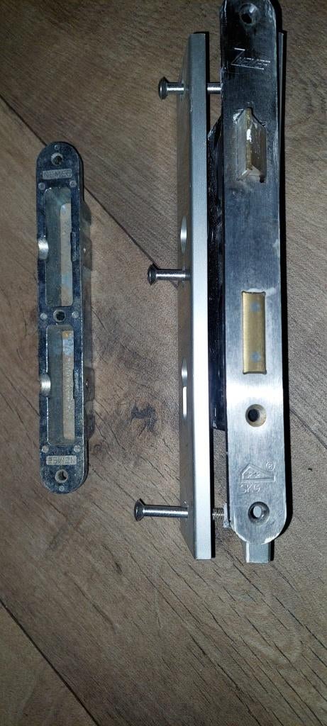 Veiligheidsslot met sluitkom, Ophalen, Zo goed als nieuw, Overige materialen, Slot