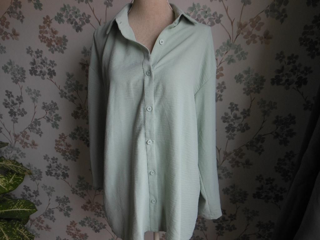 Mooie blouse van SHEIN, Kleding | Dames, Blouses en Tunieken, Ophalen of Verzenden, Zo goed als nieuw, Maat 38/40 (M), Groen