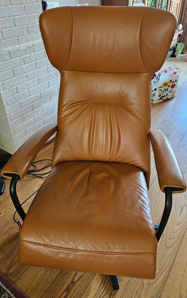 Prachtige lederen relaxfauteuil C-102 van Prominent, Huis en Inrichting, Fauteuils, Ophalen, Gebruikt, Leer, 50 tot 75 cm