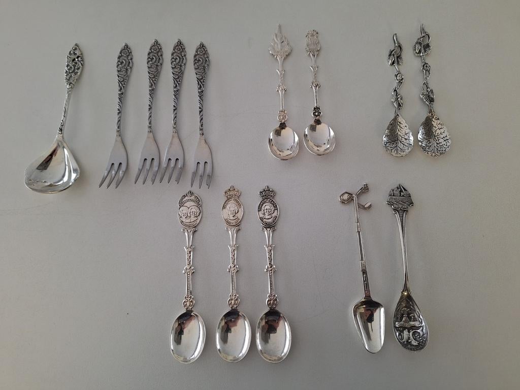 Theelepeltjes, gebaksvorkjes en suikerlepel, Ophalen of Verzenden