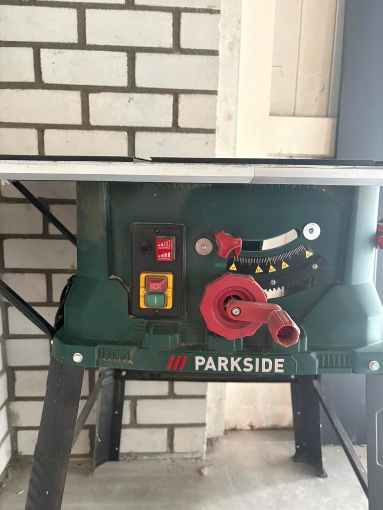 Zaagtafel, Doe-het-zelf en Verbouw, Gereedschap | Zaagmachines, Cirkelzaag, Ophalen of Verzenden, Zo goed als nieuw, 30 tot 70 mm