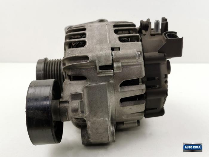 Dynamo van een Volvo V40