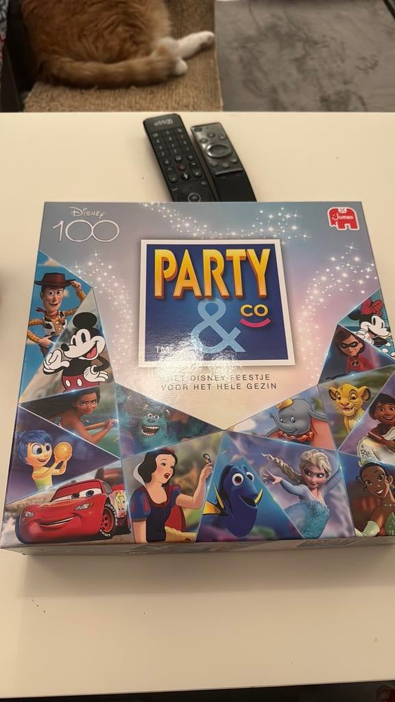 Party en co 100 jaar Disney, Hobby en Vrije tijd, Gezelschapsspellen | Bordspellen, Zo goed als nieuw, Drie of vier spelers, Reisspel