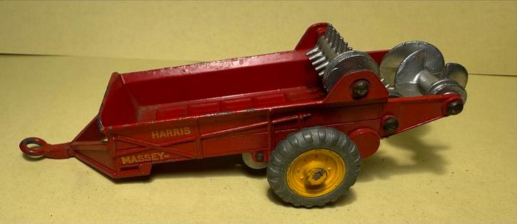 Dinky Toys Massey Harris Manure Spreader (321), Hobby en Vrije tijd, Modelbouw | Auto's en Voertuigen, Gebruikt, Overige typen