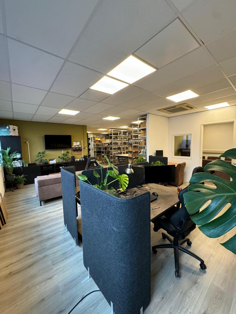 Kantoor en loods Sprang-Capelle te huur