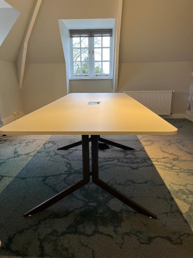2x Maro vergadertafel met inbouw elektra, Ophalen, Demontabel, 120 cm, Secretaire