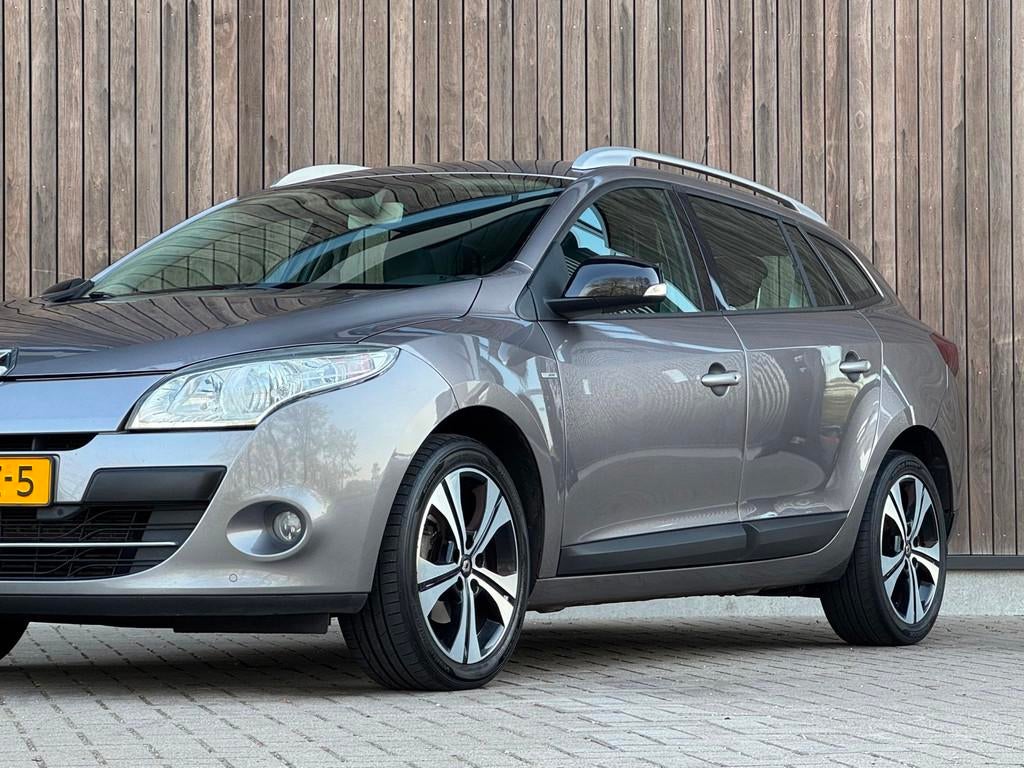 Renault Mégane Estate 1.4 TCe Bose, Auto's, Renault, Voorwielaandrijving, Euro 5, Gebruikt, Zwart