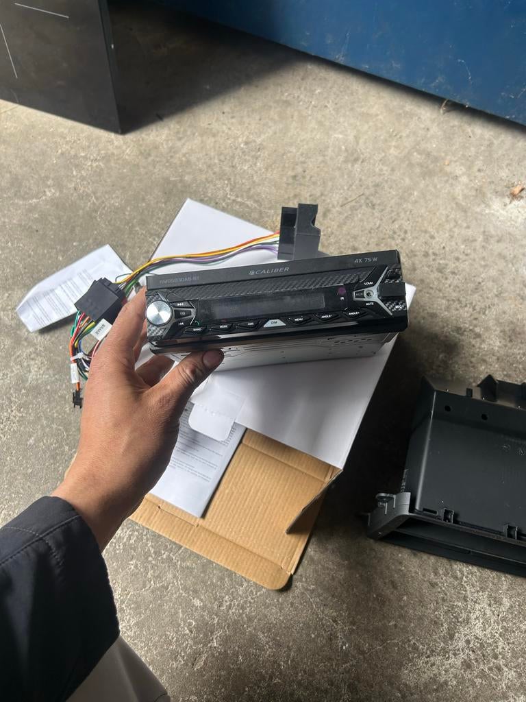 Caliber RMD583DAB-BT autoradio, Auto diversen, Ophalen of Verzenden, Zo goed als nieuw