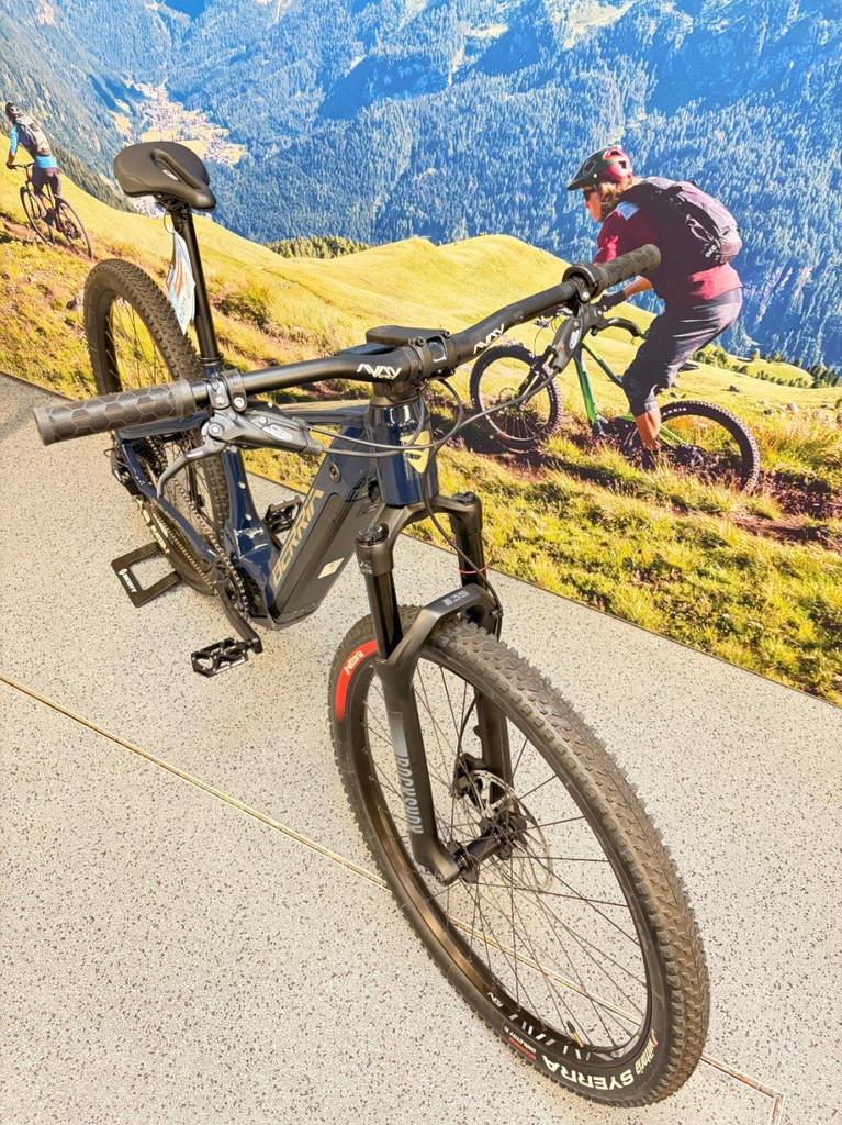 Berria Hybrid HP6 M Heren Antra 49cm M 2025, Overige merken, -, - 0
-, NL, Nieuw