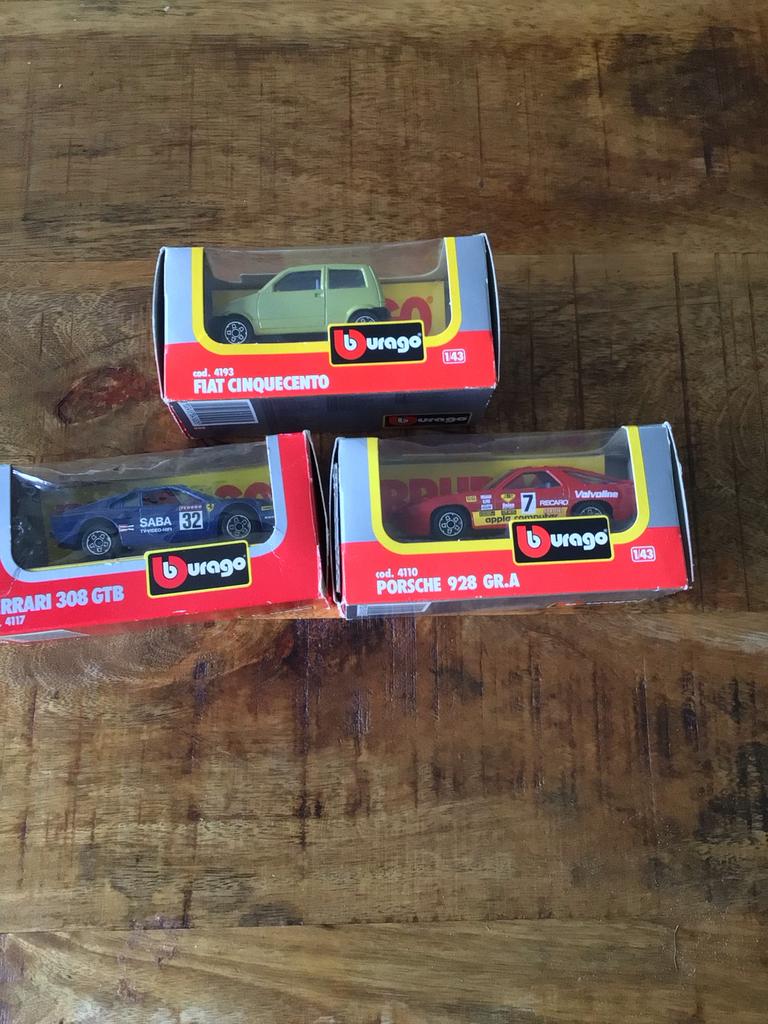 3 Burago schaalmodellen: Ferrari, Porsche, Fiat, Overige merken, Auto, 1:32 tot 1:50, Nieuw