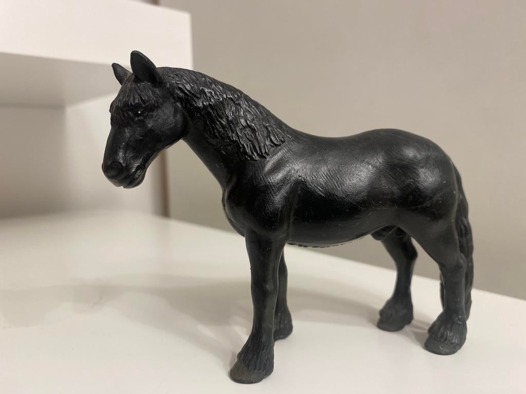 Schleich Fries ~ 13242, Ophalen of Verzenden, Paard, Beeldje of Figuurtje