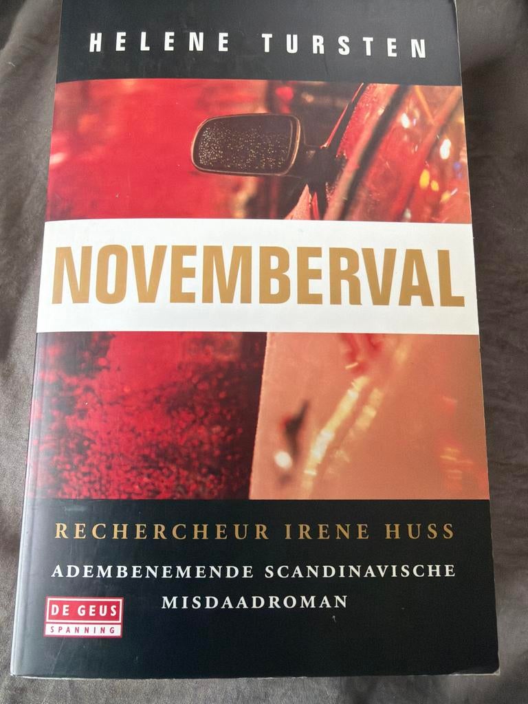 S8.  Helene Tursten - Novemberval, Boeken, Detectives, Zo goed als nieuw, Ophalen of Verzenden