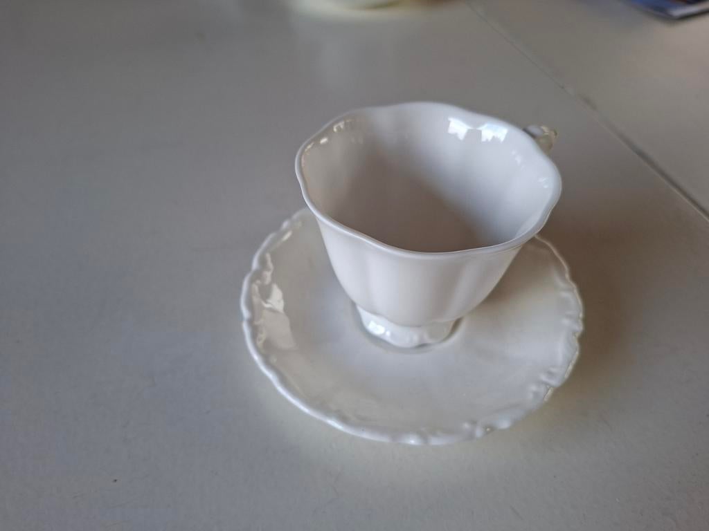 Antiek wit kop en schotel Royal Albert, Antiek en Kunst, Ophalen