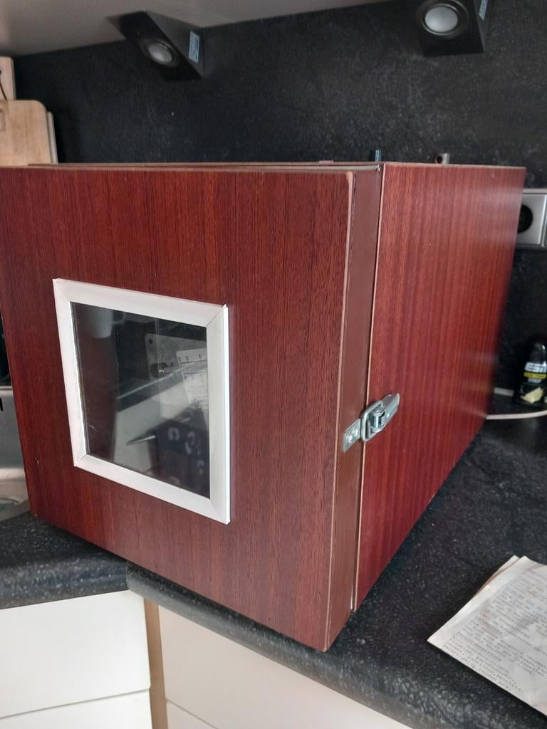 Gehu broedmachine, Ophalen of Verzenden, Metaal, Vogelkooi