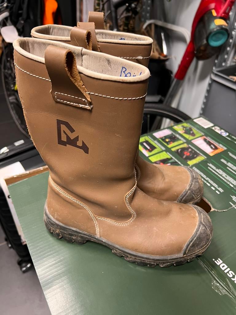 Laarzen met stalen neuzen maat 40 emma safety footwear, Ophalen of Verzenden, Zo goed als nieuw, Laarzen