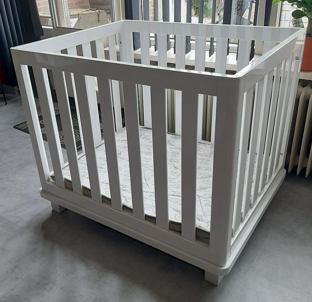 Babybox, Kinderen en Baby's, Boxen, Ophalen, Zo goed als nieuw, Rechthoekig, In hoogte verstelbaar