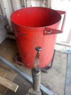 Olie opvang vat mobiel, Ophalen