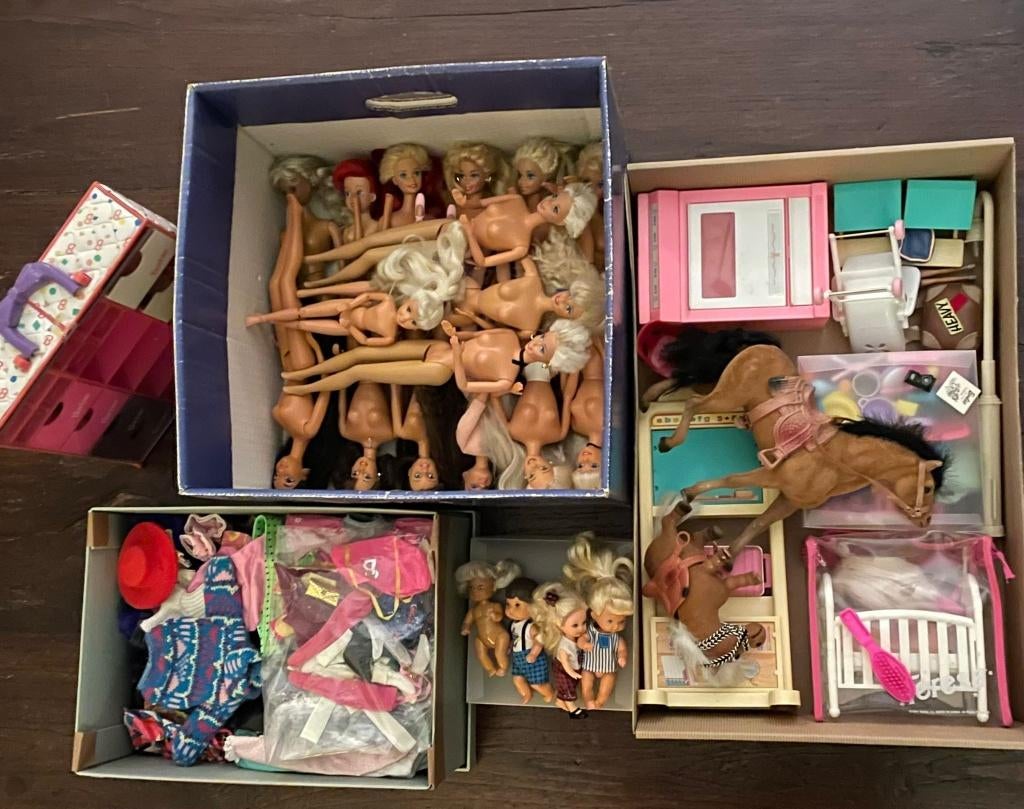 Grote vintage Barbie-verzameling uit de jaren ‘80 en ‘90, Kinderen en Baby's, Speelgoed | Poppen, Ophalen of Verzenden, Gebruikt