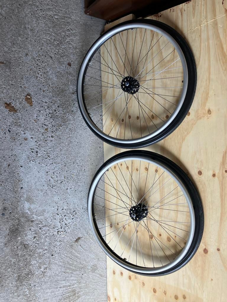 Rolstoelwielen, Ophalen, Zo goed als nieuw, Handbewogen rolstoel