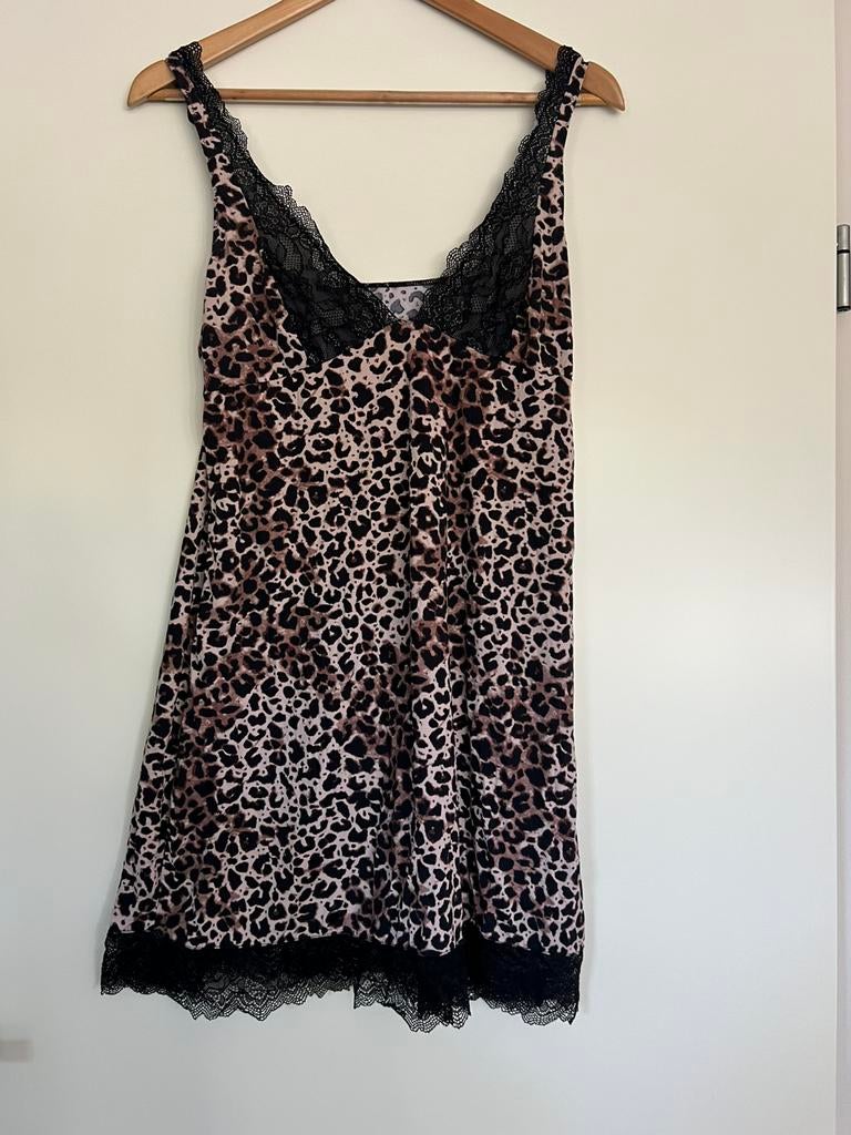 Nachthemd maat L panterprint, Ophalen of Verzenden, Zo goed als nieuw, Maat 38/40 (M)