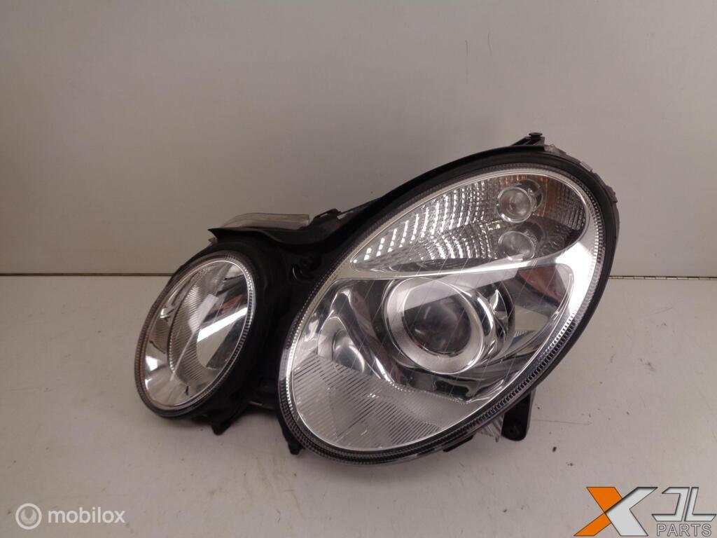 E-KLASSE W211 KOPLAMP LINKS  A2118200161 STEUN, Gebruikt, Mercedes-Benz, Ophalen of Verzenden, Mercedes-Benz