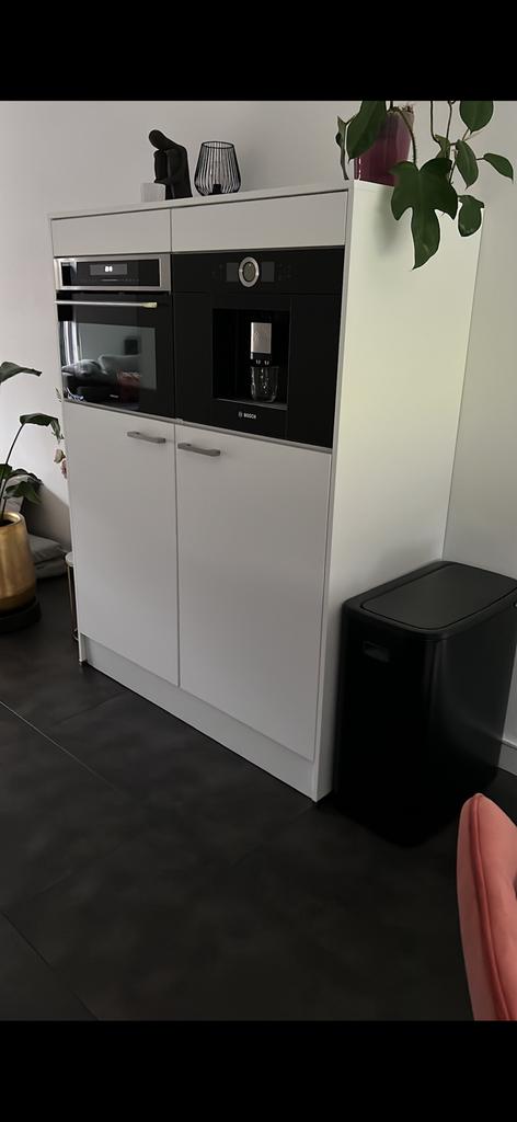 Keukenkast met Inbouw koffiemachine combi oven met magnetron, Ophalen, Gebruikt, Koffiemachine, Koffiebonen