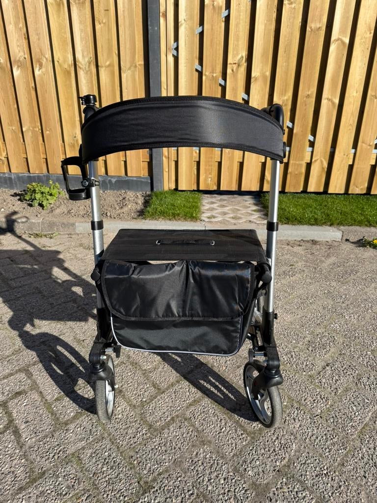 Te koop rollator, Diversen, Ophalen of Verzenden, Zo goed als nieuw